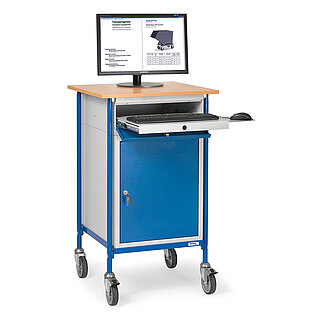 ein blaues FETRA® Rollpult mit Schrank, Tastaturschublade und Bildschirm auf weißem Hintergrund