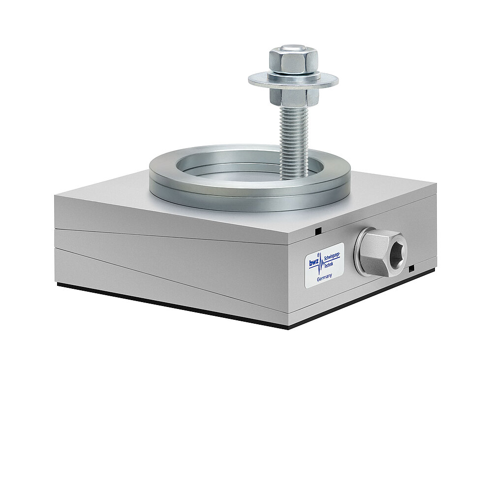 a square, height-adjustable machine mount made of precision-milled metal, adjusted in middle position, consisting of top, middle and bottom part lacquered in silver colour, with the wedge-shaped middle part featuring a protruding centered hexagonal screw for height adjustment, an angular compensation calotte consisting of two spherical, aligned metal rings fastened onto the top part, a fastening screw fastened in the bottom part and a thin black elastomer with smooth surface for non-slip protection at the bottom, isolated on white background