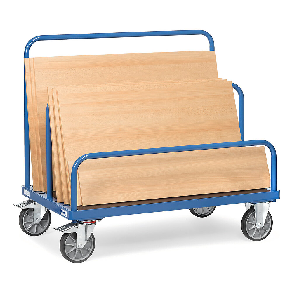 ein blauer FETRA® Plattenwagen mit blauen Einsteckbügeln und hellbraunen Holzplatten unterschiedlicher Größe auf weißem Hintergrund