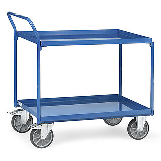 ein FETRA® Tischwagen mit Blechwannen mit zwei Etagen auf weißem Hintergrund